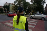 Wspólna akcja policjantów i młodzieżowej służby ruchu drogowego.