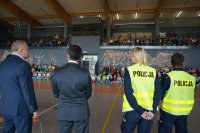 Akcja wręczania odblaskowych kamizelek w Pankach.