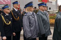 Policjanci podczas przemarszu.