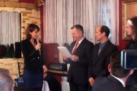 Mł. asp. Marta Ladowska i Prezes Klubu Grzegorz Dobosz podczas uroczystości.