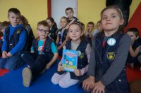 Pogadanka policjantów w Zwierzyńcu Pierwszym.