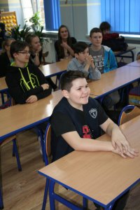 Wizyta policjantów w szkole w Krzepicach.