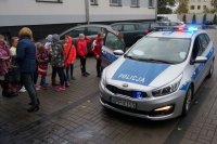 Uczniowie ze Szkoły Podstawowej nr 1 w Krzepicach odwiedzili kłobucka komendę