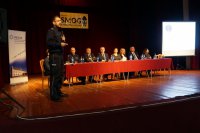 policjanci na konferencji