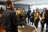 Uczniowie z Zespołu Szkół im Jana Kochanowskiego z wizytą w kłobuckiej komendzie