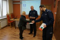 Uczniowie z Zespołu Szkół im Jana Kochanowskiego z wizytą w kłobuckiej komendzie