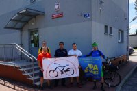 Kłobuccy policjanci wsparli rowerową wyprawę dla Wiktorii