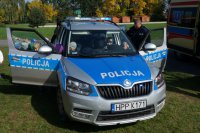 Mundurowi ze Sznupkiem na Turnieju Sportowym Przedszkolaków