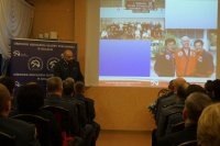 Policjanci na uroczystości 10-lecia OSSW w Kulach