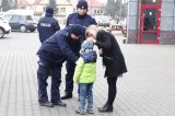 dzielnicowi rozdają odblaski