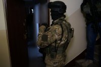policjanci zatrzymali dilera i zabezpieczyli narkotyki