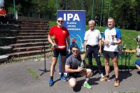 policjanci na wiosennym biathlonie IPA