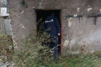 dzielnicowi kontrolują opuszczone miejsca