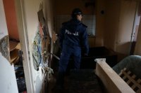 dzielnicowi kontrolują opuszczone miejsca