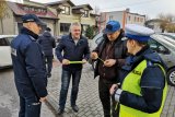 policjanci rozdawali odblaski