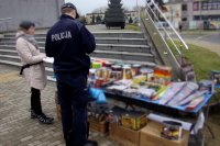 dzielnicowi kontrolują sprzedaż fajerwerków
