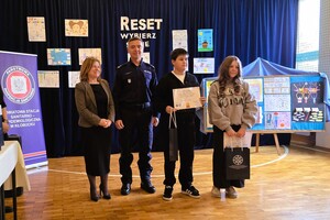 Laureaci konkursu podczas uroczystego wręczenia nagród i dyplomów.