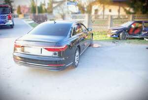 uszkodzone samochody biorące udział w wypadku